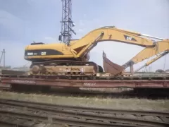 Railway transportation of construction machinery